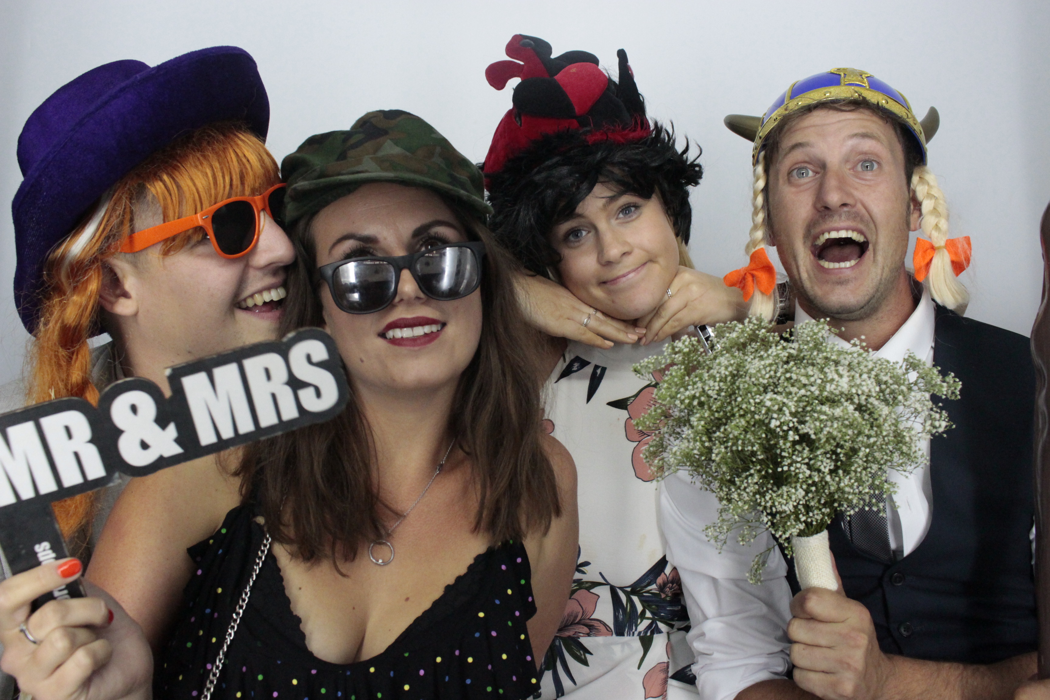 Ollie & Amy's Wedding | View more photos from the event at gallery.myphotoboothexperience.co.uk/u/MyPhotoBoothExperienceLtd/Ollie-Amys-Wedding